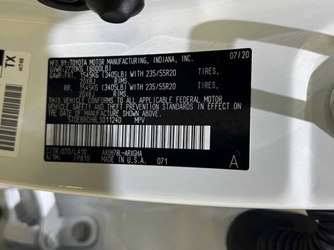 Certified 2020 Toyota Highlander Limited Platinum image 30