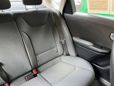 Used 2025 Kia K4 FWD image 36
