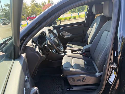 Used 2020 Audi Q3 2.0T Premium AWD/4WD image 9