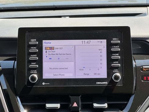 Used 2023 Toyota Camry SE image 19