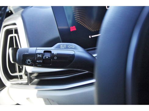 Used 2024 Kia Sorento EX image 20