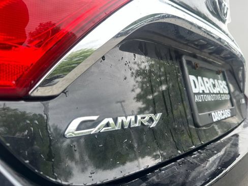 Used 2016 Toyota Camry LE FWD image 30