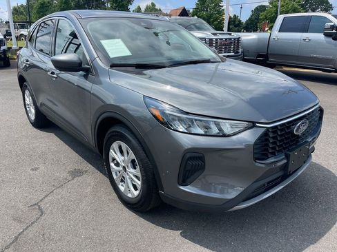 Used 2023 Ford Escape Active w/ Tech Pack #2 image 7