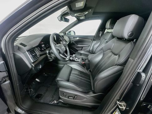 Used 2023 Audi Q5 2.0T Premium Plus w/ Premium Plus Package AWD/4WD image 13
