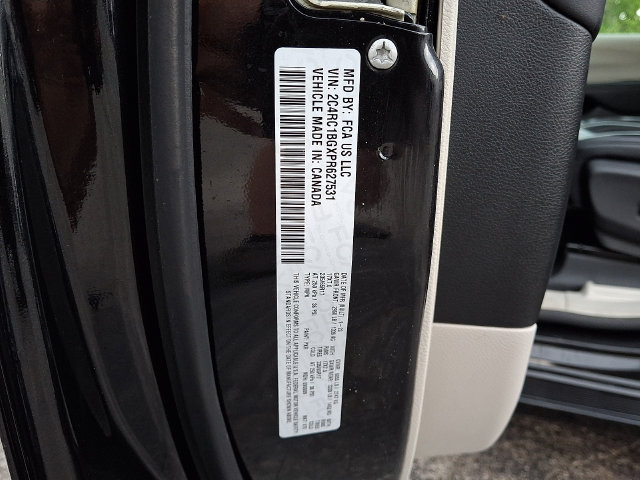 Used 2023 Chrysler Pacifica Touring-L FWD image 26