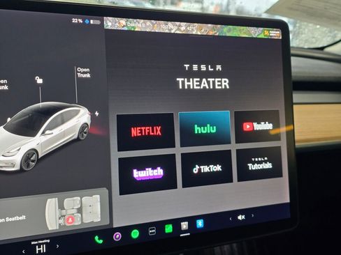 Used 2020 Tesla Model 3 Long Range image 33