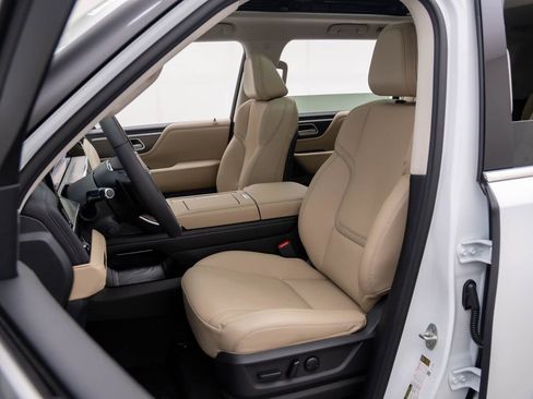 New 2026 INFINITI QX80 Pure w/ Cargo Package image 15