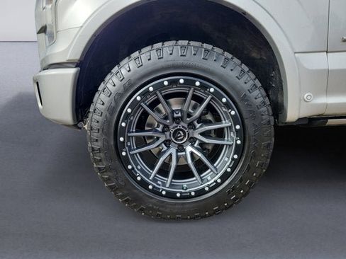 Used 2015 Ford F150 Platinum w/ Technology Package image 14