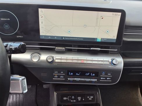 Used 2024 Hyundai Kona Limited image 19