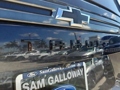 Used 2022 Chevrolet Tahoe Z71 w/ Luxury Package image 12