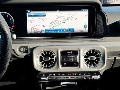 Used 2025 Mercedes-Benz G 63 AMG 4MATIC image 38