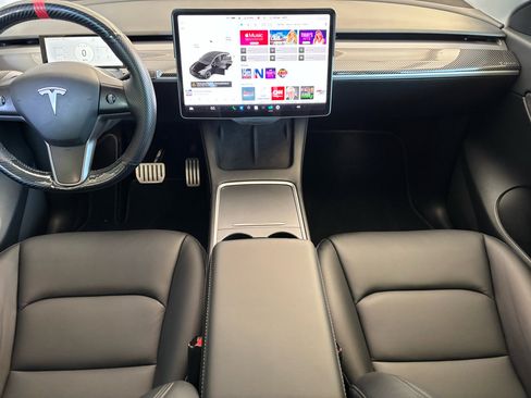 Used 2021 Tesla Model Y Performance image 12