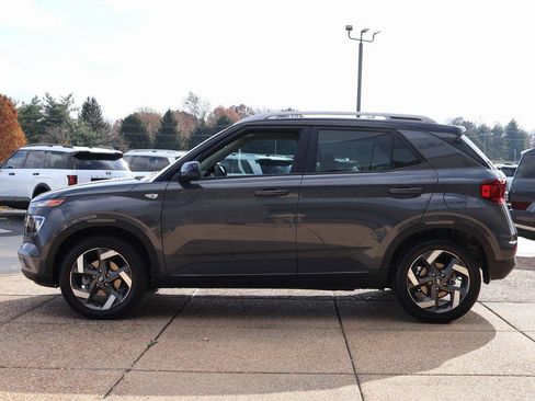 New 2026 Hyundai Venue SEL image 3