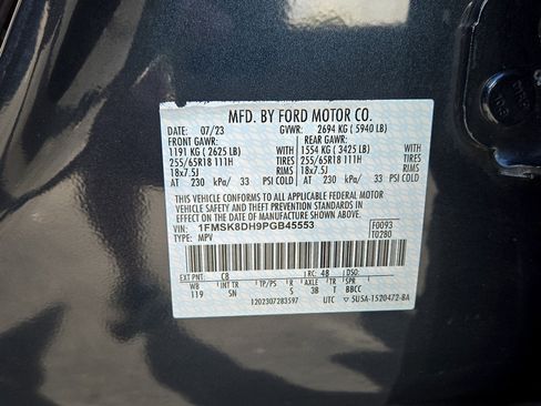 Used 2023 Ford Explorer XLT w/ Equipment Group 202A AWD/4WD image 25