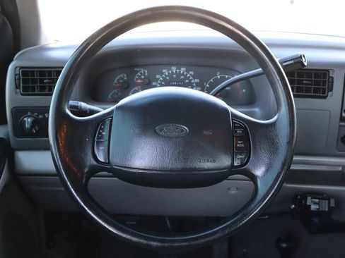 Used 2001 Ford F250 XL AWD/4WD image 18