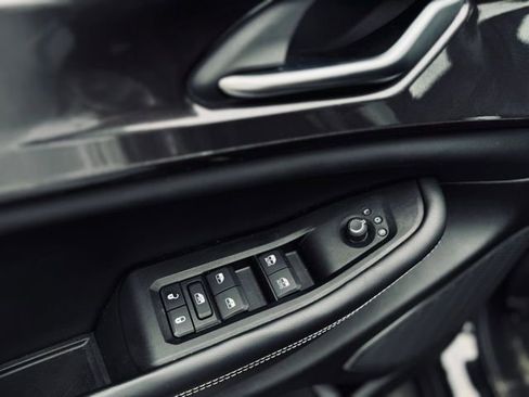 Used 2022 Jeep Grand Cherokee Altitude image 13