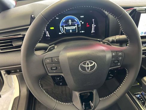 Certified 2026 Toyota Camry SE w/ Convenience Package FWD image 19