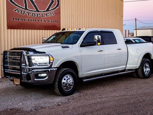 Used 2021 RAM 3500 Laramie image 8
