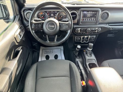 Used 2021 Jeep Gladiator Sport AWD/4WD image 17