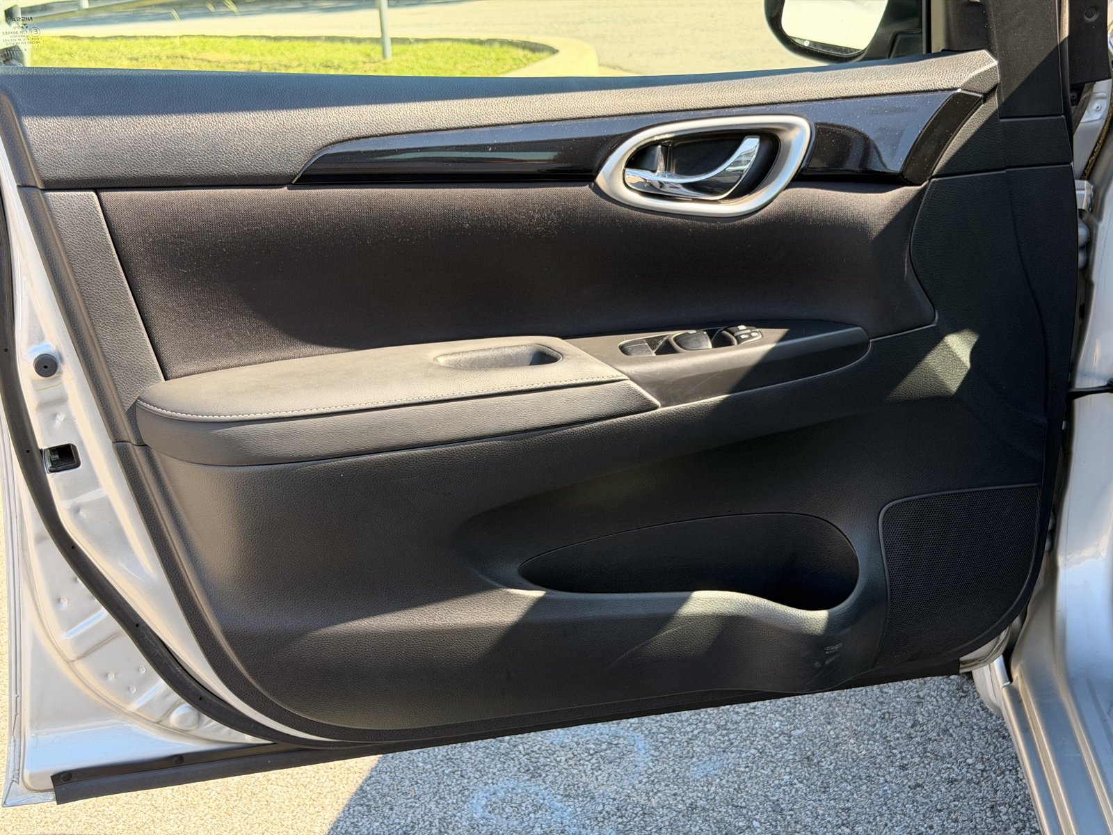 Used 2019 Nissan Sentra SV w/ Special Edition Package FWD image 16