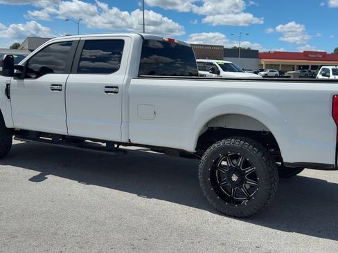 Used 2017 Ford F250 XL w/ Power Equipment Group AWD/4WD image 4