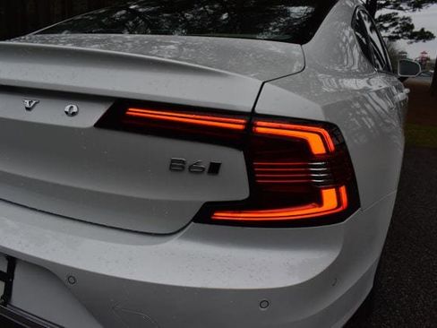 New 2024 Volvo S90 B6 Plus image 14