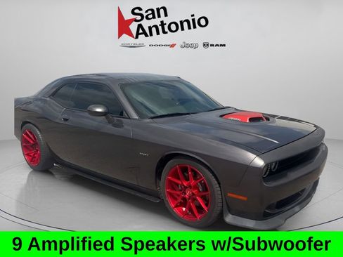 Used 2015 Dodge Challenger R/T Plus RWD image 9