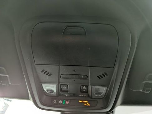 Used 2021 Cadillac XT4 Premium Luxury w/ Cold Weather Package image 25