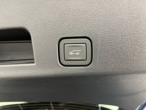 New 2026 Chevrolet Traverse Z71 image 13