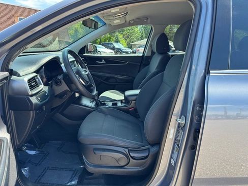 Used 2020 Kia Sorento AWD V6 image 13