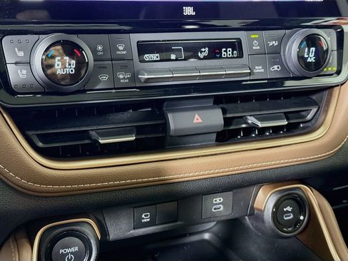 Certified 2025 Toyota Grand Highlander AWD Hybrid image 8