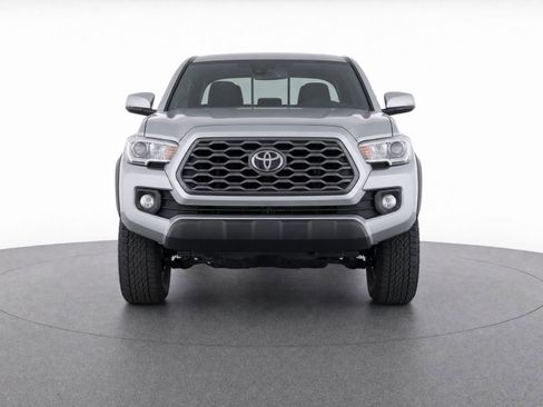 Certified 2021 Toyota Tacoma TRD Off-Road AWD/4WD image 5