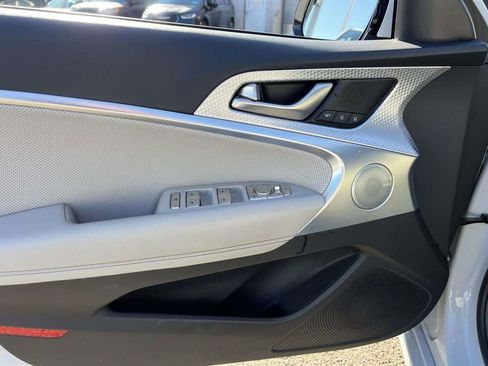 Used 2023 Genesis G70 2.0T w/ Sport Prestige Package image 21