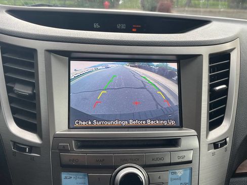 Used 2013 Subaru Outback 3.6R Limited image 11