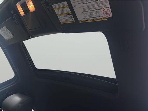 Used 2015 Ford F250 Platinum w/ FX4 Off-Road Package AWD/4WD image 16