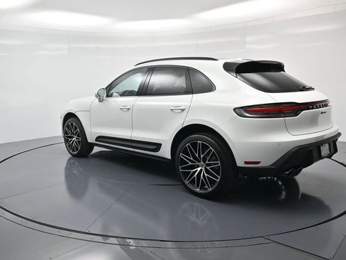 Used 2026 Porsche Macan image 3