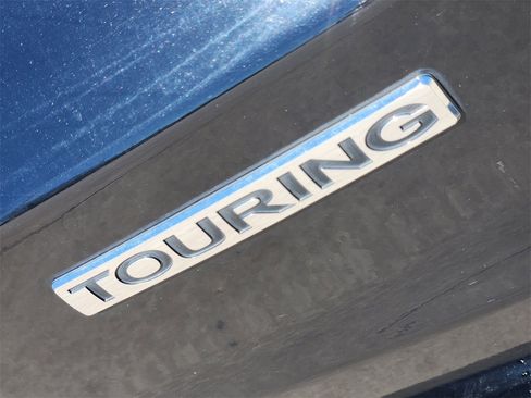 Used 2016 Honda CR-V Touring image 10