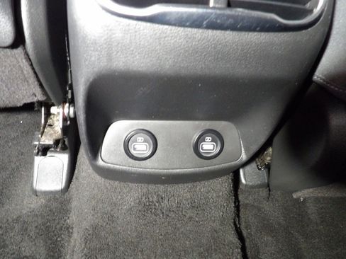 Used 2022 Hyundai Santa Fe SE image 12