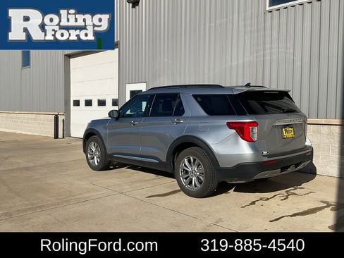 Used 2021 Ford Explorer XLT w/ Equipment Group 202A image 3