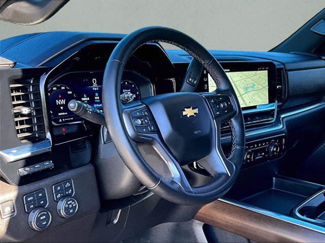 Used 2025 Chevrolet Silverado 2500 High Country w/ High Country Premium Package AWD/4WD image 13