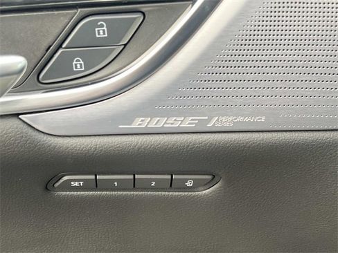 Certified 2025 Cadillac XT5 Premium Luxury image 17