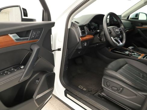 Used 2021 Audi Q5 2.0T Premium Plus w/ Premium Plus Package AWD/4WD image 14