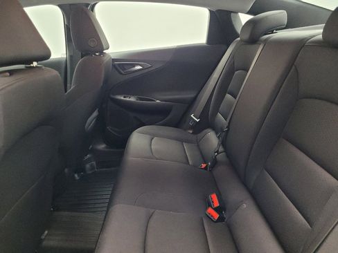 Used 2025 Chevrolet Malibu LS FWD image 18