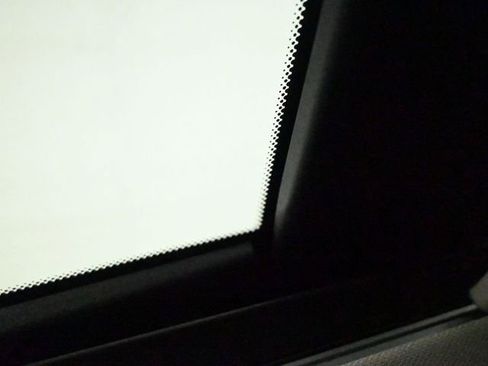 Used 2025 Nissan Rogue Platinum w/ Platinum Premium Package image 20