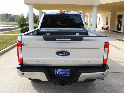 Used 2017 Ford F250 Lariat w/ Lariat Value Package image 14