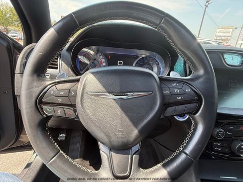 Used 2015 Chrysler 300 S w/ 300S Premium Group RWD image 26