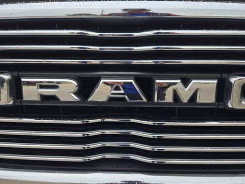 Used 2024 RAM 2500 Laramie w/ Safety Group AWD/4WD image 11