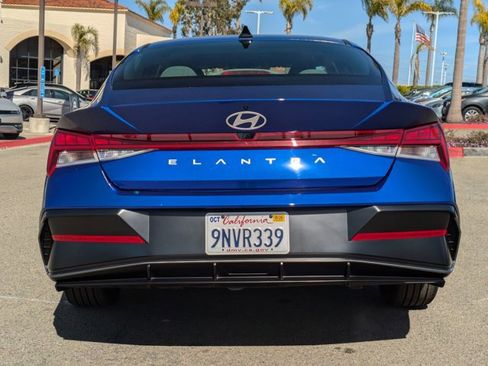 Used 2024 Hyundai Elantra SEL w/ Convenience Package image 7