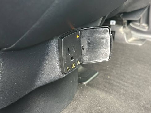 Used 2025 Ford Expedition Tremor AWD/4WD image 28