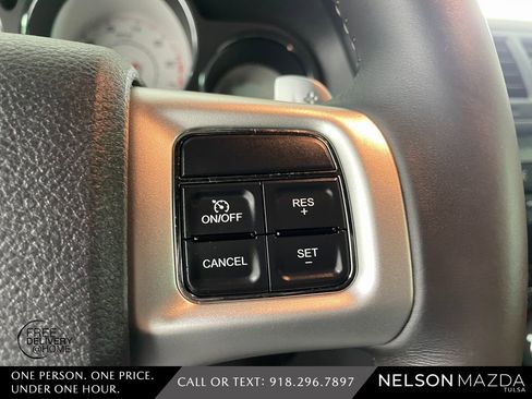 Used 2013 Dodge Challenger R/T image 26